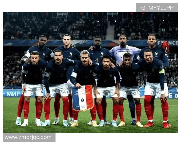 法国足球队历史上众多球星的精彩表现与贡献分析