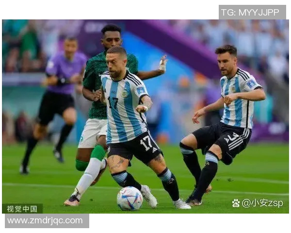 退役足球中场球星赛场风云与绿茵人生转折的深度解读